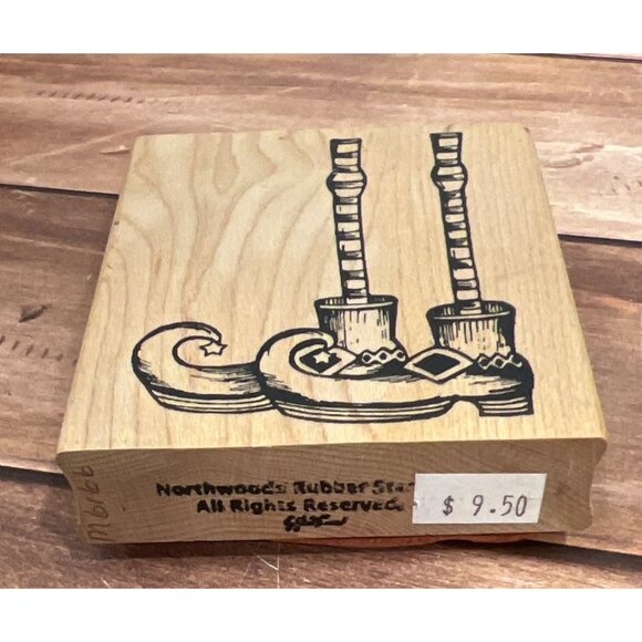 NORTHWOODS M6166 WITCH SHOES WOOD MOUNTED RUBBER STAMP HALLOWEEN - Picture 3 of 3
